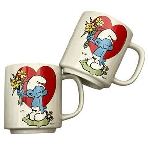 VINTAGE The Smurfs Peyo Bashful Flowers Valentines Day Heart Coffee Mug Set of 2